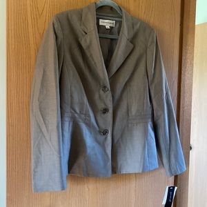 2 pc suit , size 14, jones New York